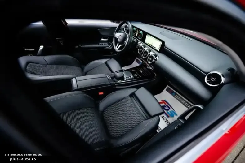 Mercedes-Benz A 200 (Clasa A) din 2021 cu 4.100 km - oferta MER192392 - foto 16