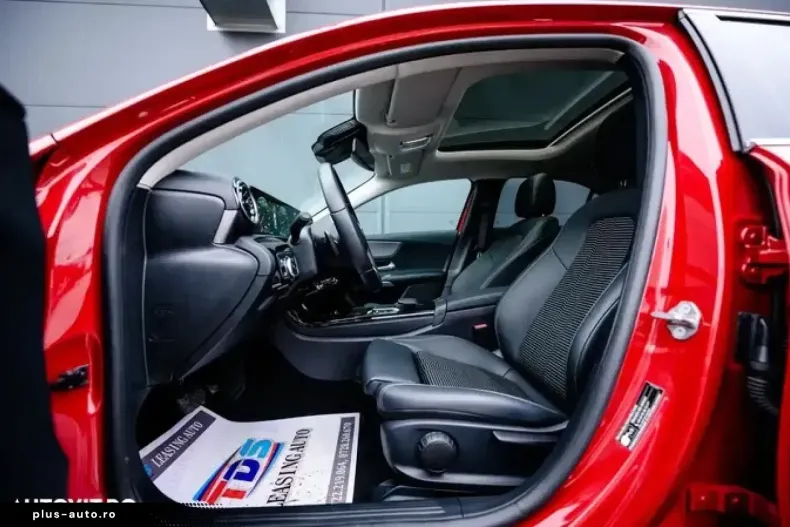 Mercedes-Benz A 200 (Clasa A) din 2021 cu 4.100 km - oferta MER192392 - foto 21
