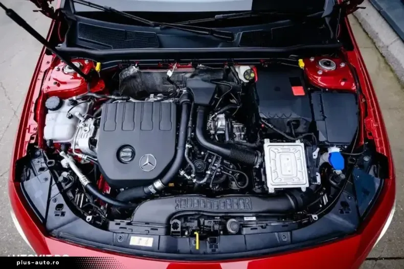 Mercedes-Benz A 200 (Clasa A) din 2021 cu 4.100 km - oferta MER192392 - foto 27