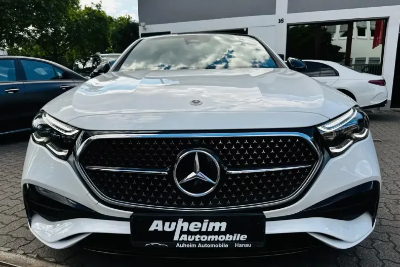 Mercedes-Benz E 200 (Clasa E) din 2024 cu 10 km - oferta MER192397 - foto 1