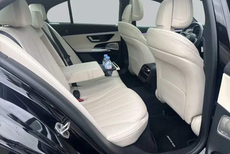 Mercedes-Benz E 200 (Clasa E) din 2024 cu 35.500 km - oferta MER192399 - foto 11