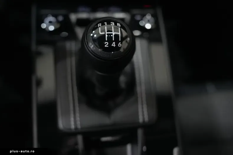 Porsche 911 din 2025 cu 1.950 km - oferta POR192400 - foto 19