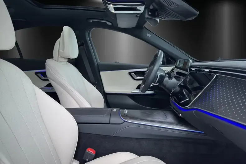 Mercedes-Benz E 200 (Clasa E) din 2025 cu 19.500 km - oferta MER192401 - foto 9