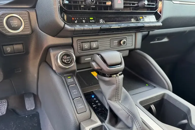 Toyota Land Cruiser din 2025 cu 2.500 km - oferta TOY192412 - foto 5