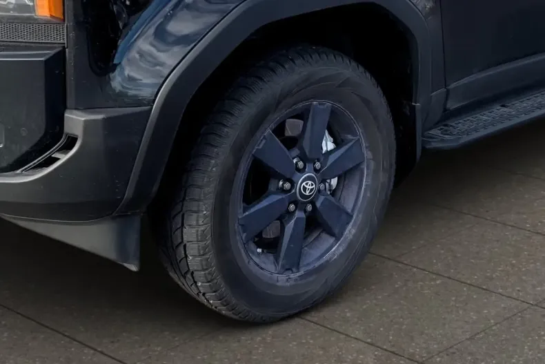 Toyota Land Cruiser din 2025 cu 2.500 km - oferta TOY192412 - foto 15