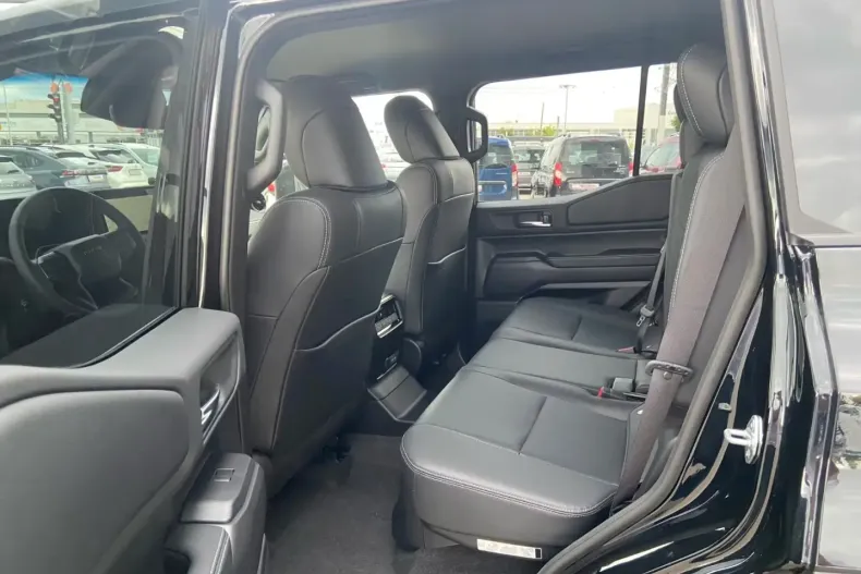 Toyota Land Cruiser din 2026 cu 5 km - oferta TOY192413 - foto 11