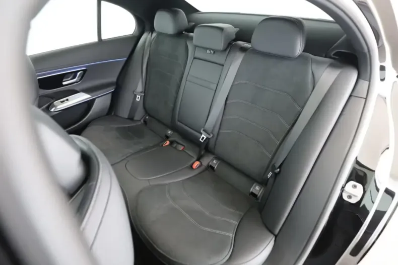 Mercedes-Benz E 200 (Clasa E) din 2025 cu 6.333 km - oferta MER192415 - foto 15