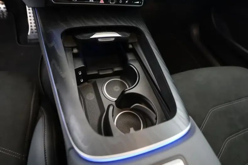 Mercedes-Benz E 200 (Clasa E) din 2025 cu 6.333 km - oferta MER192415 - foto 16