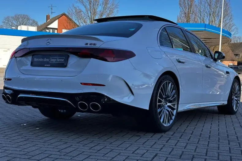 Mercedes-Benz E 53 AMG (Clasa E) din 2025 cu 6.600 km - oferta MER192417 - foto 4