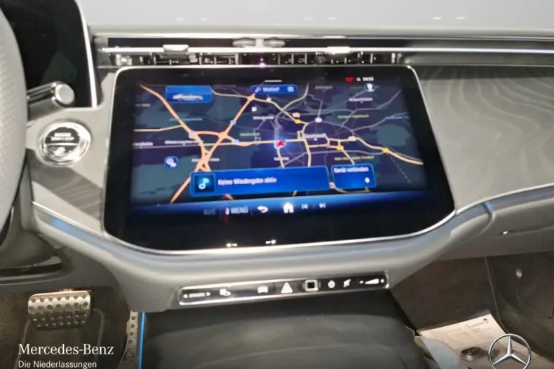 Mercedes-Benz E 200 (Clasa E) din 2025 cu 6.156 km - oferta MER192422 - foto 12