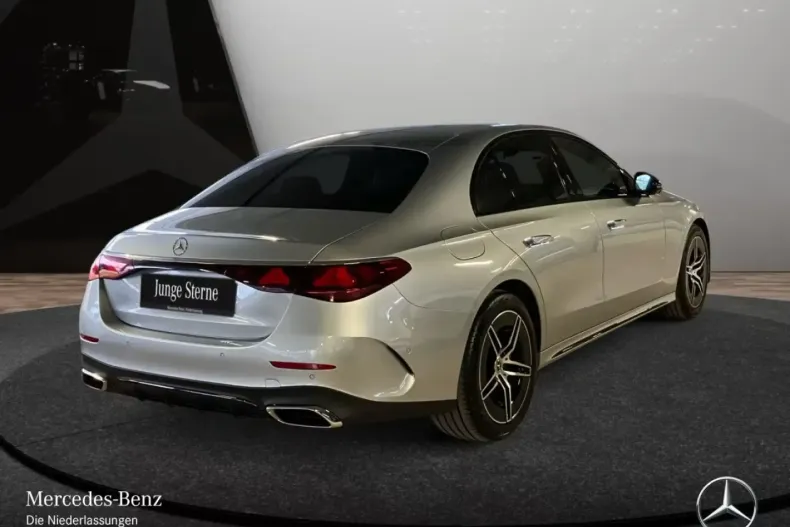 Mercedes-Benz E 200 (Clasa E) din 2025 cu 3.264 km - oferta MER192425 - foto 5