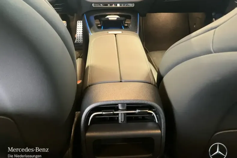 Mercedes-Benz E 200 (Clasa E) din 2025 cu 3.264 km - oferta MER192425 - foto 14