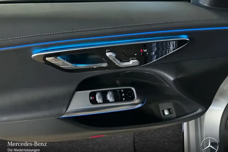 Mercedes-Benz E 200 (Clasa E) din 2025 cu 3.264 km - oferta MER192425 - foto 16