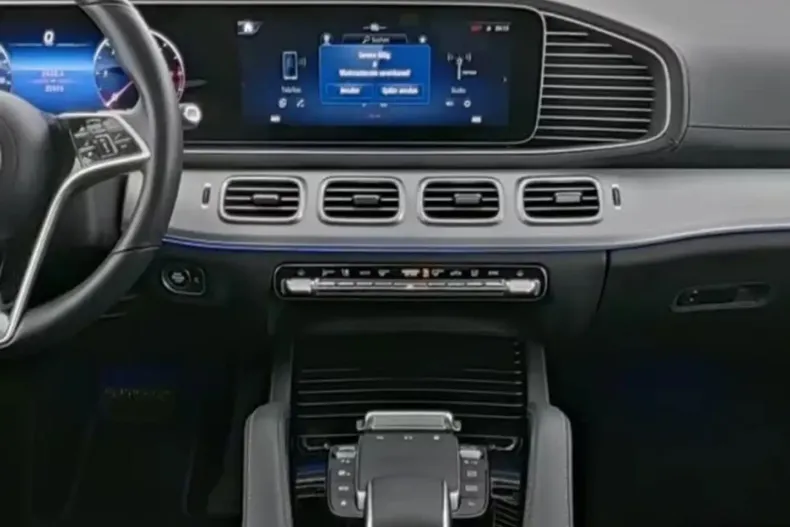 Mercedes-Benz GLE 300 (Clasa GLE) din 2024 cu 23.600 km - oferta MER192426 - foto 8