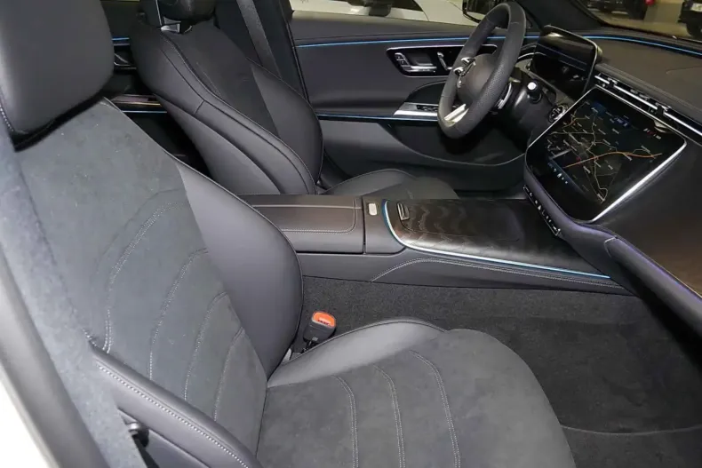 Mercedes-Benz E 200 (Clasa E) din 2026 cu 8.500 km - oferta MER192427 - foto 12