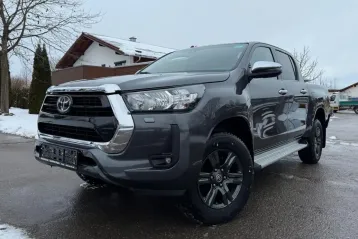Toyota Hilux din 2025 - oferta TOY192432