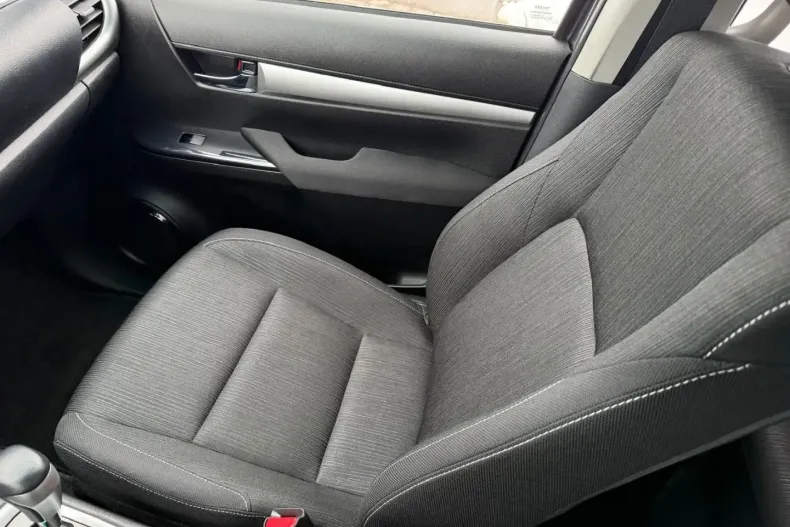 Toyota Hilux din 2025 cu 4.990 km - oferta TOY192432 - foto 15