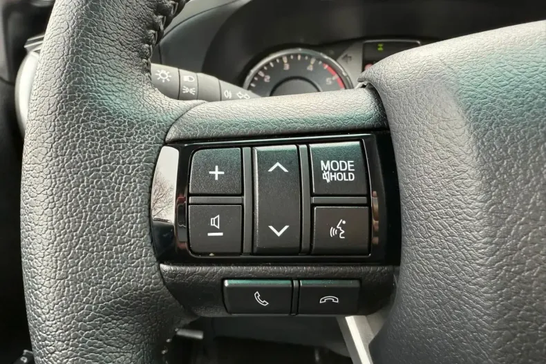 Toyota Hilux din 2025 cu 4.990 km - oferta TOY192432 - foto 17