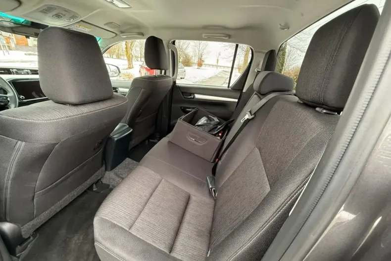 Toyota Hilux din 2025 cu 4.990 km - oferta TOY192432 - foto 21