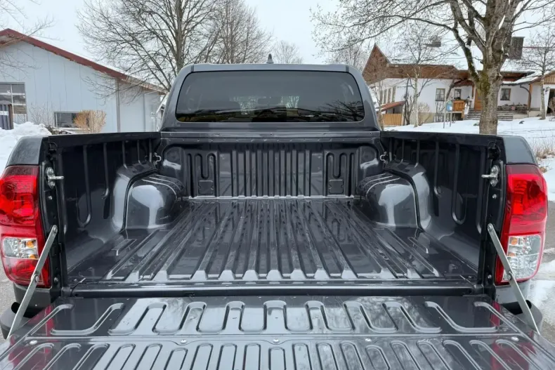 Toyota Hilux din 2025 cu 4.990 km - oferta TOY192432 - foto 22