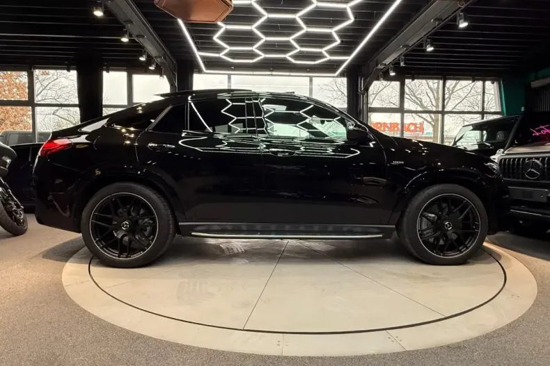 Mercedes-Benz GLE 53 AMG (Clasa GLE) din 2025 cu 20 km - oferta MER192439 - foto 4