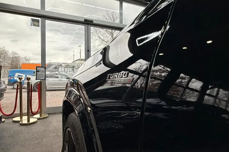 Mercedes-Benz GLE 53 AMG (Clasa GLE) din 2025 cu 20 km - oferta MER192439 - foto 13