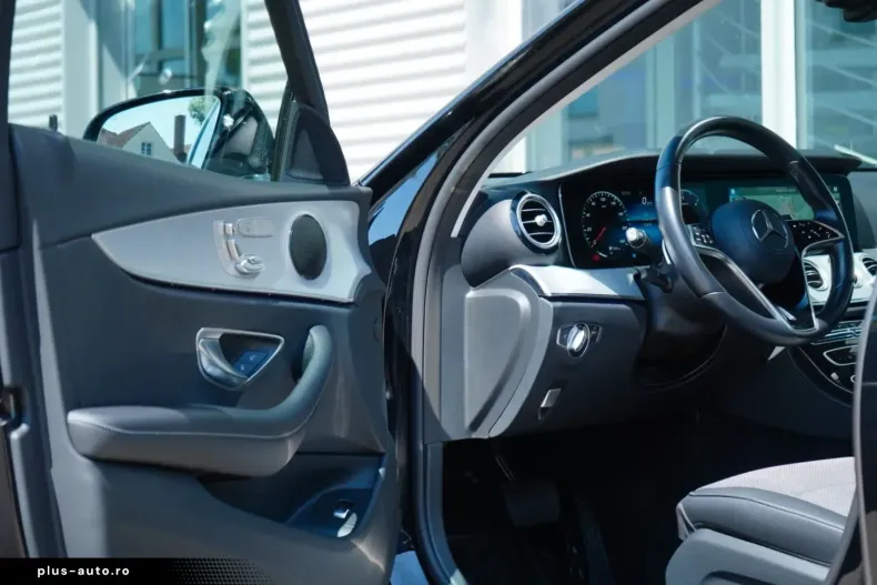 Mercedes-Benz E 220 (Clasa E) din 2021 cu 74.500 km - oferta MER192442 - foto 10