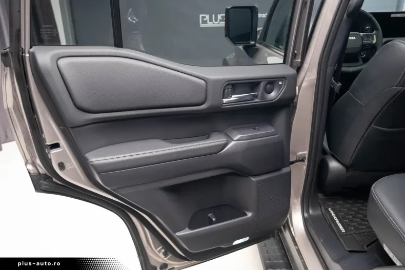 Toyota Land Cruiser din 2025 cu 863 km - oferta TOY192444 - foto 6