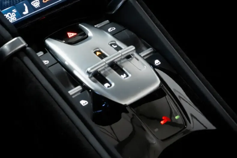 Ferrari Roma din 2025 cu 90 km - oferta FER192449 - foto 17