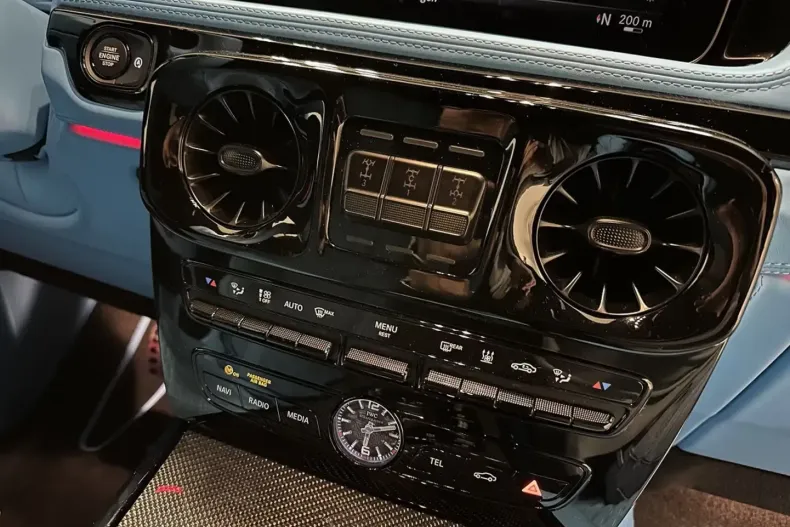 Mercedes-Benz G 63 AMG (Clasa G) din 2022 cu 35 km - oferta MER192451 - foto 27