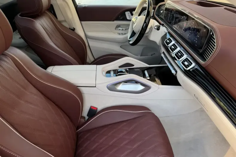 Mercedes-Benz GLS 600 (Clasa GLS) din 2026 cu 22 km - oferta MER192459 - foto 32
