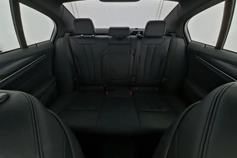 BMW 530 (Seria 5) din 2021 cu 45.163 km - oferta BMW192463 - foto 9