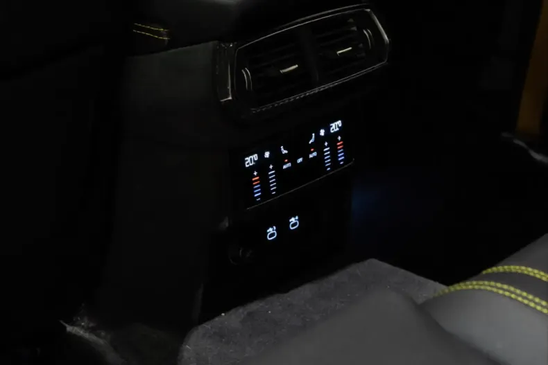 Lamborghini Urus din 2025 cu 8.500 km - oferta LAM192469 - foto 19