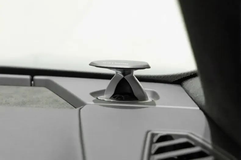 Lamborghini Urus din 2025 cu 8.500 km - oferta LAM192469 - foto 24
