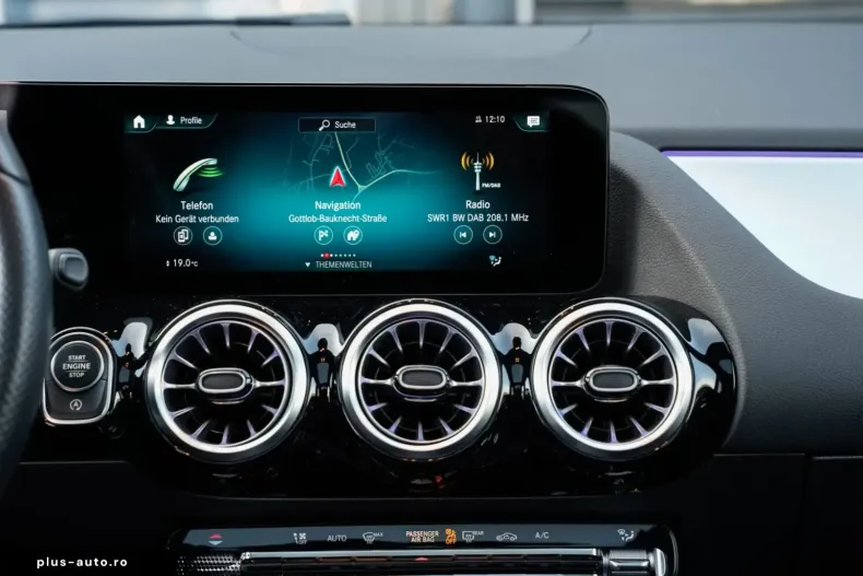 Mercedes-Benz GLA 200 (Clasa GLA) din 2021 cu 68.000 km - oferta MER192471 - foto 13