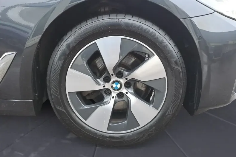 BMW 520 (Seria 5) din 2021 cu 73.054 km - oferta BMW192472 - foto 11