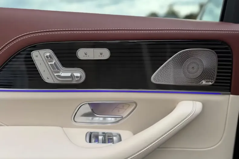 Mercedes-Benz GLS 600 (Clasa GLS) din 2025 cu 9.282 km - oferta MER192474 - foto 11