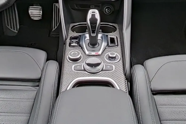 Alfa Romeo Giulia din 2023 cu 13.500 km - oferta ALF192477 - foto 12