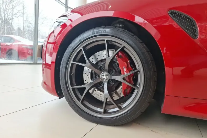 Alfa Romeo Giulia din 2024 cu 41.600 km - oferta ALF192478 - foto 16