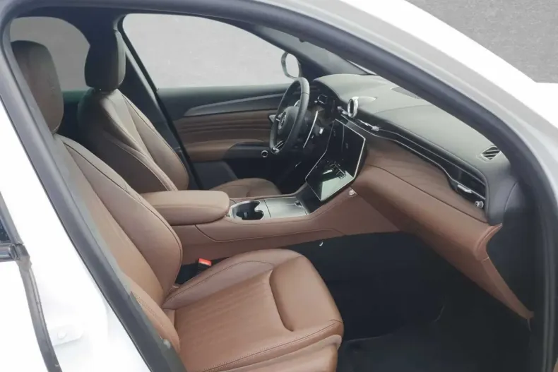 Maserati Grecale din 2022 cu 20.500 km - oferta MAS192481 - foto 4