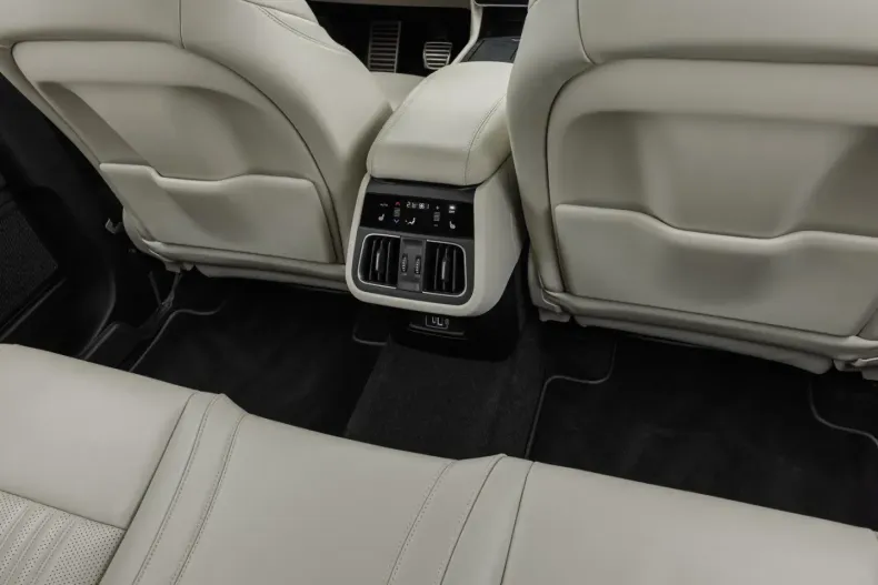 Maserati Grecale din 2023 cu 75.900 km - oferta MAS192482 - foto 24