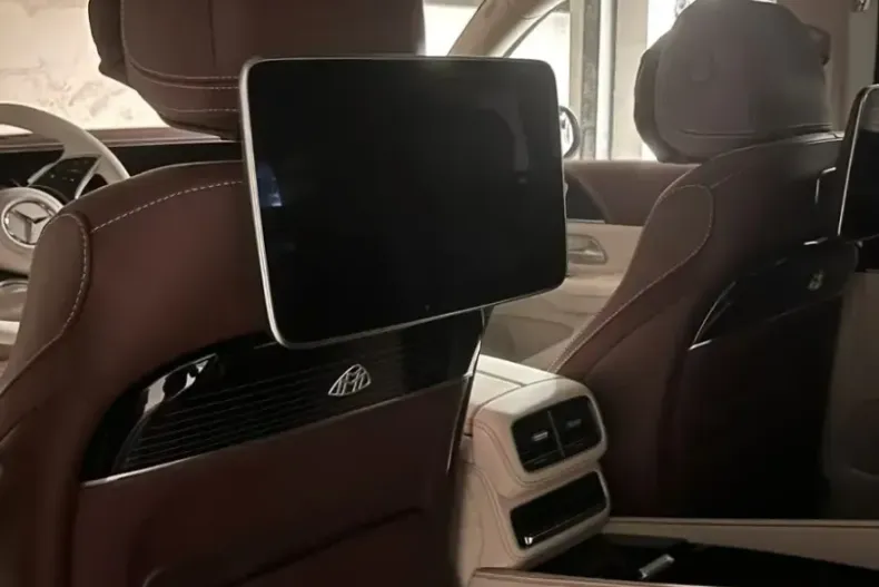 Mercedes-Benz GLS 600 (Clasa GLS) din 2026 cu 10 km - oferta MER192493 - foto 19