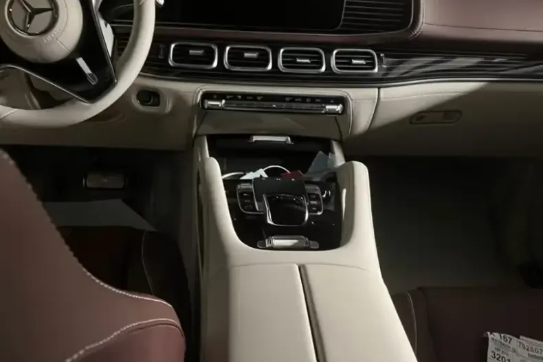 Mercedes-Benz GLS 600 (Clasa GLS) din 2026 cu 10 km - oferta MER192493 - foto 23