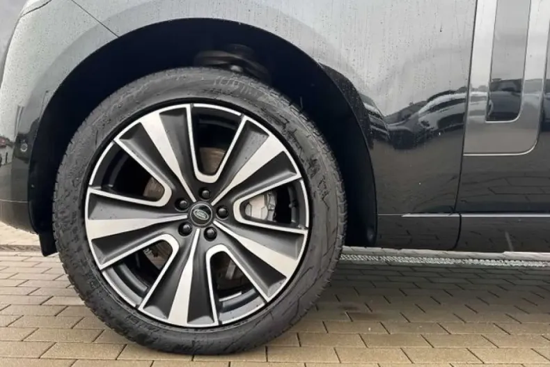 Land Rover Range Rover din 2024 cu 17.000 km - oferta LAN192495 - foto 9