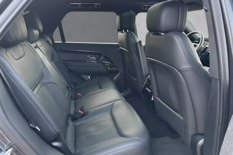 Land Rover Range Rover Sport din 2025 cu 14.872 km - oferta LAN192497 - foto 5