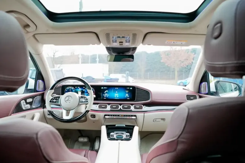 Mercedes-Benz GLS 600 (Clasa GLS) din 2021 cu 19.500 km - oferta MER192501 - foto 4