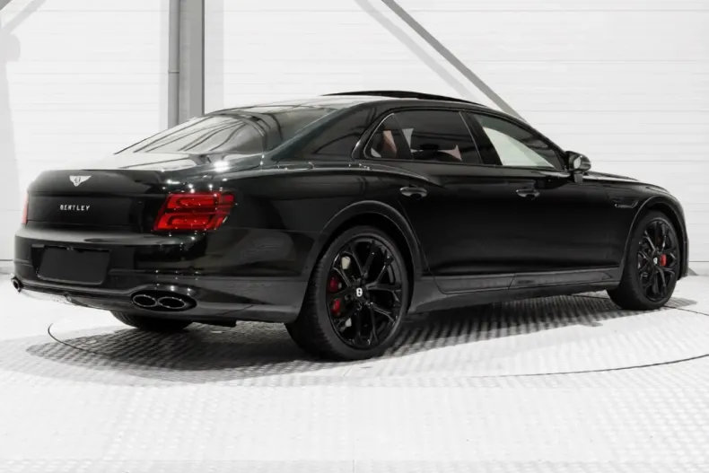 Bentley Flying Spur din 2025 cu 20.890 km - oferta BEN192518 - foto 3