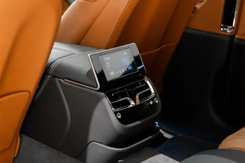 Bentley Flying Spur din 2025 cu 20.890 km - oferta BEN192518 - foto 28