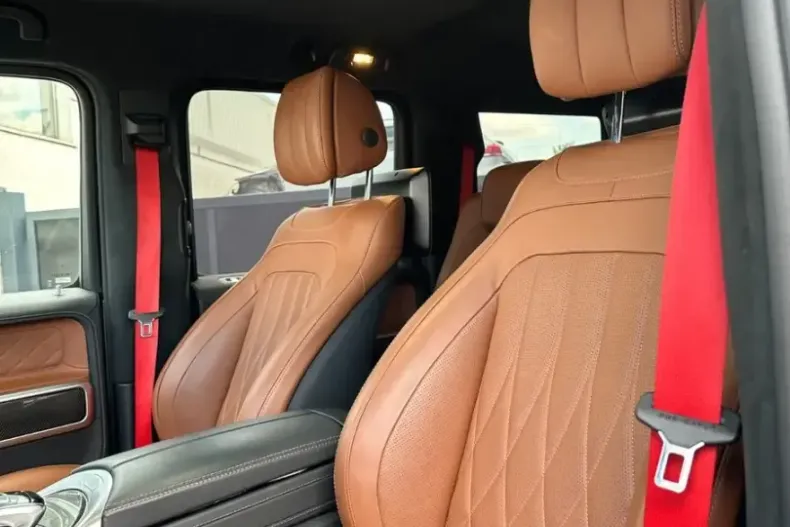 Mercedes-Benz G 400 (Clasa G) din 2022 cu 89.000 km - oferta MER192519 - foto 8