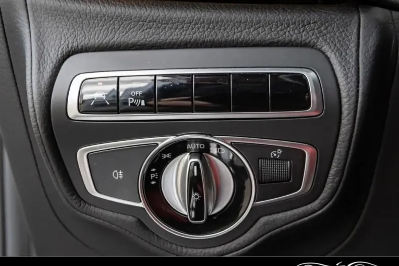 Mercedes-Benz G 400 (Clasa G) din 2021 cu 87.700 km - oferta MER192520 - foto 13